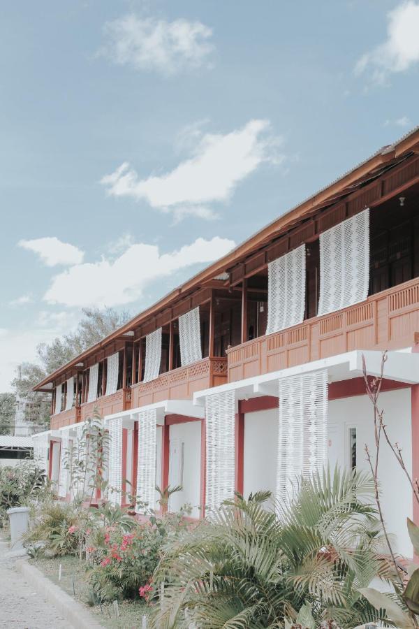 Granada Inn Palu Exterior photo