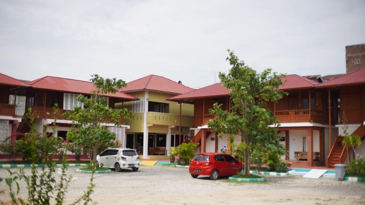 Granada Inn Palu Exterior photo